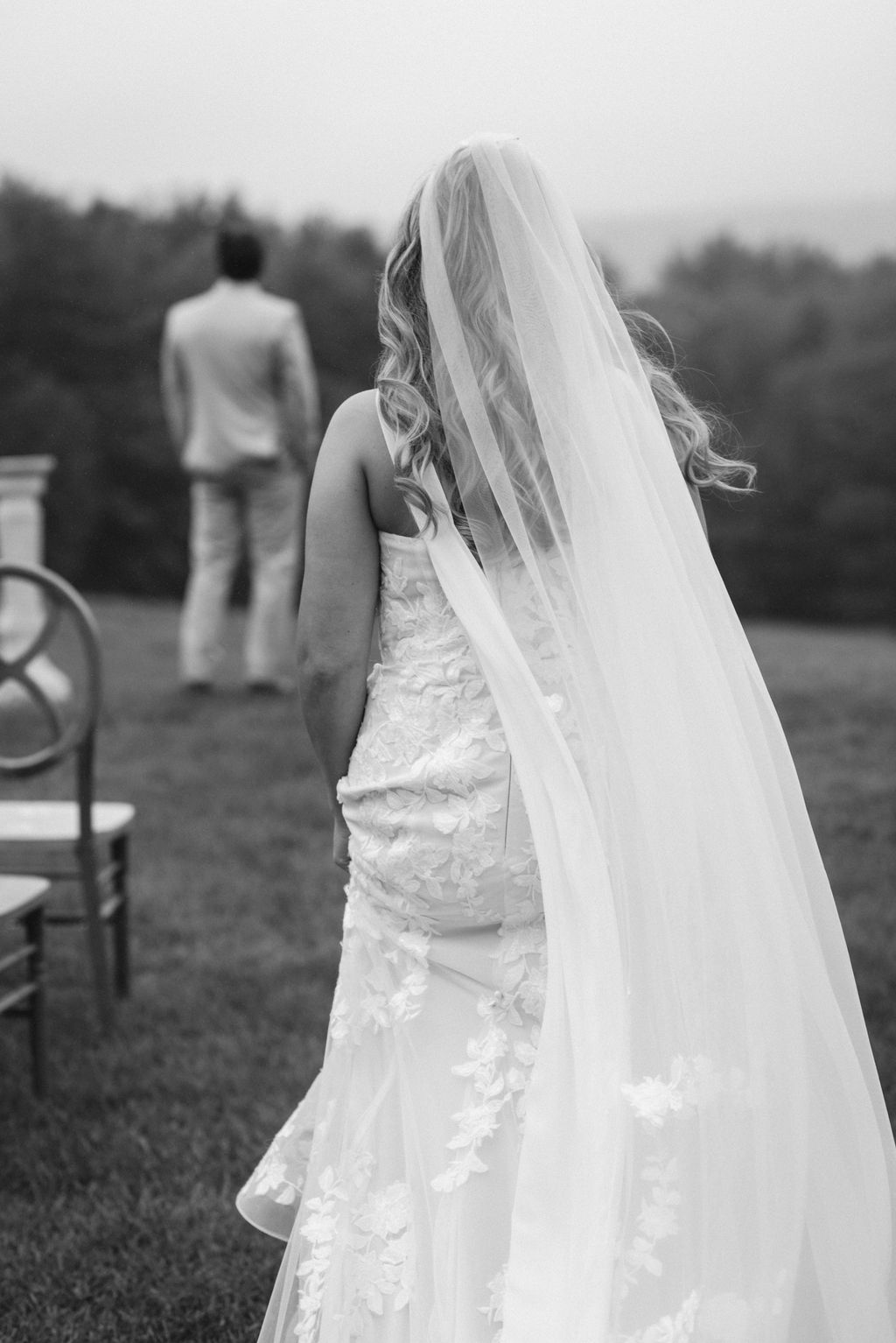 Bride & groom first look black & white