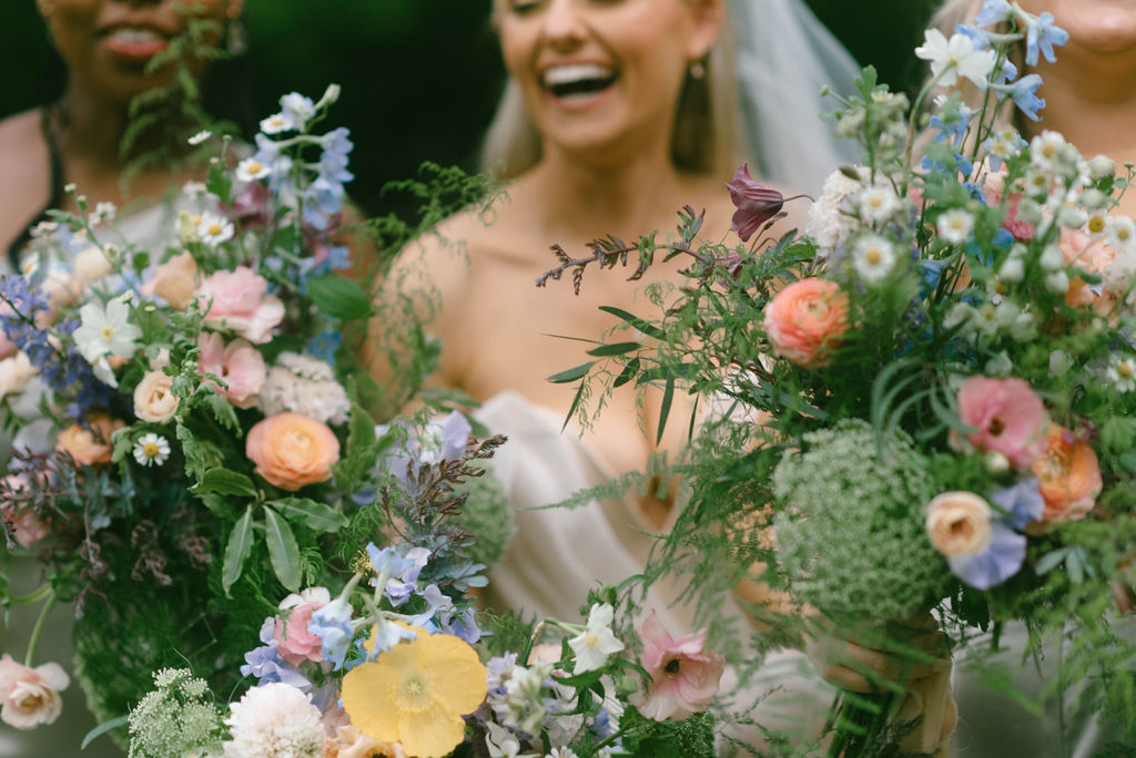 bride and bridesmaids portraits