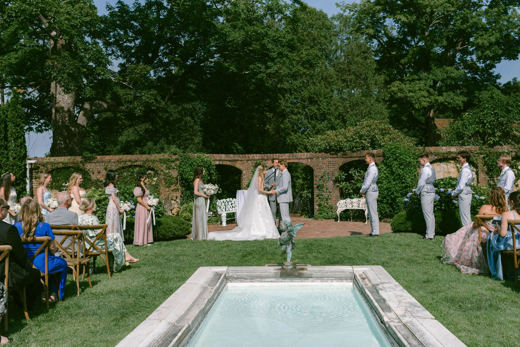 A Romantic Connecticut garden wedding Keeler Tavern Museum