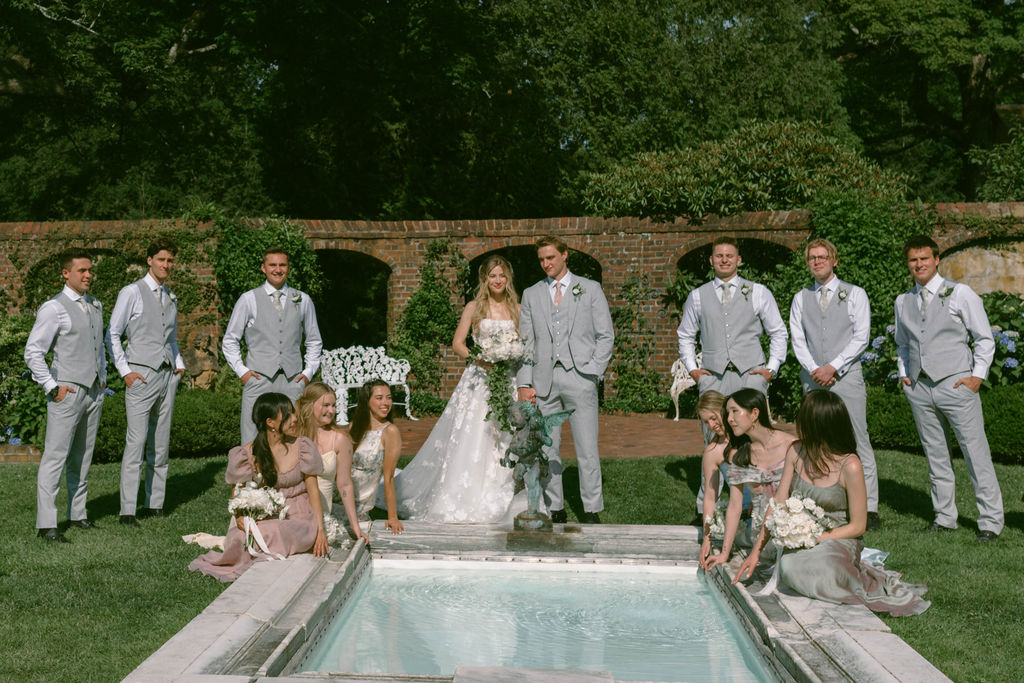 A Romantic Connecticut garden wedding Keeler Tavern Museum