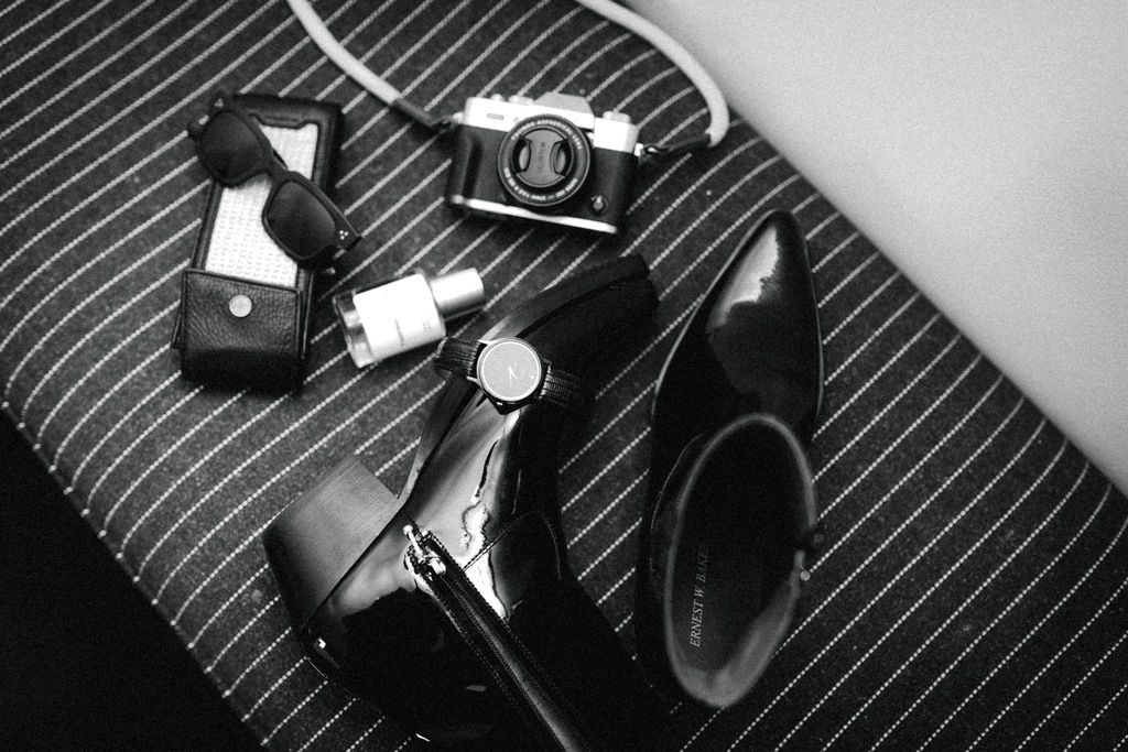 West Coast Intimate Wedding Portraits at Palihouse Santa Monica wedding details 